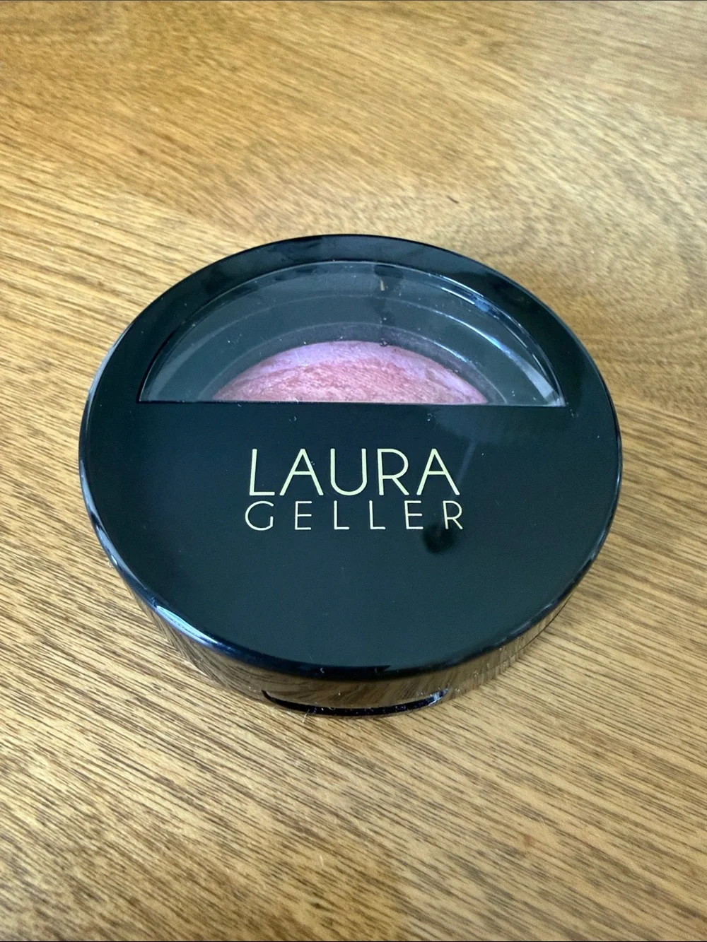 Laura Geller new sold